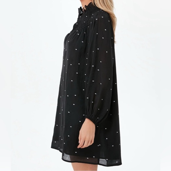 Tuckernuck’s Pomander Place Taylor Dress - Picture 5 of 12